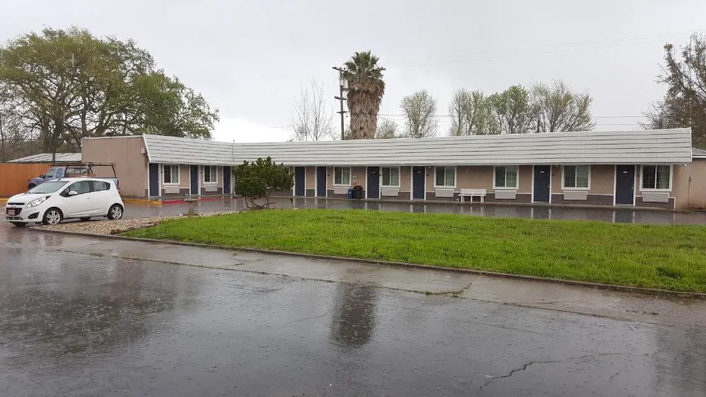 Pacific Motel hotel hero