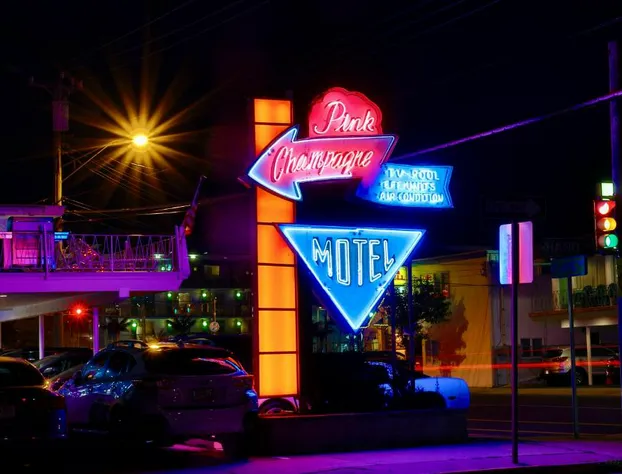 Pink Champagne Boutique Motel hotel detail image 1
