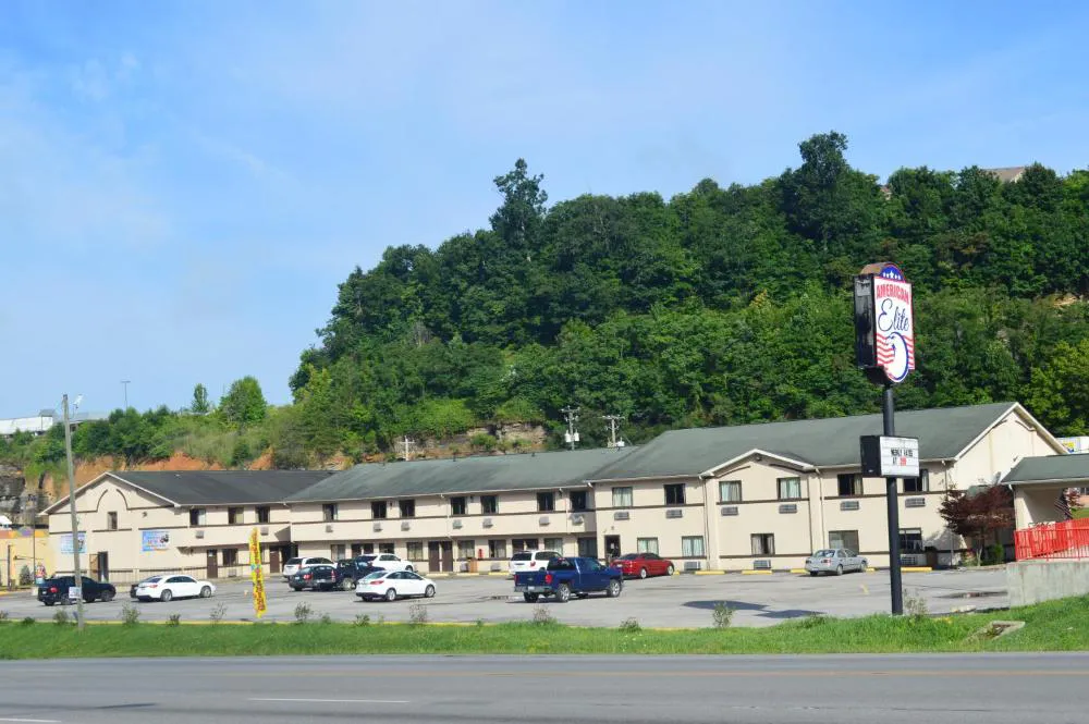 American Elite Inn hotel hero