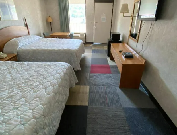 Riverfront Lodge hotel detail image 3