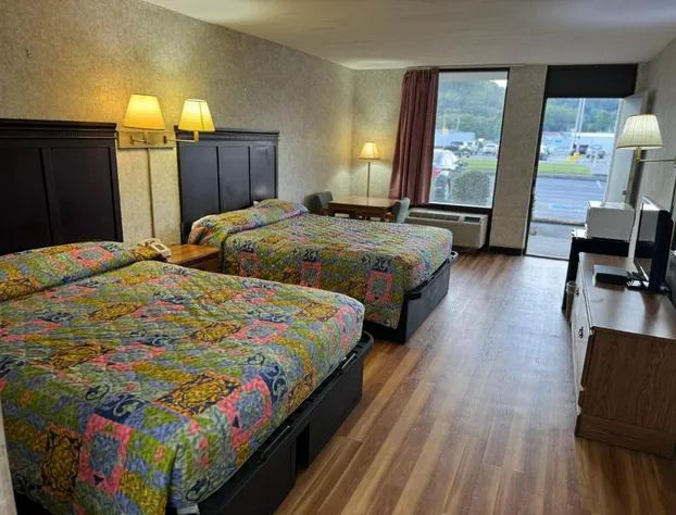 Riverfront Lodge hotel detail image 4