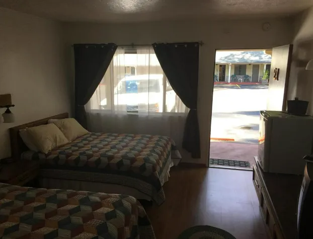 Dunsmuir Lodge hotel detail image 3