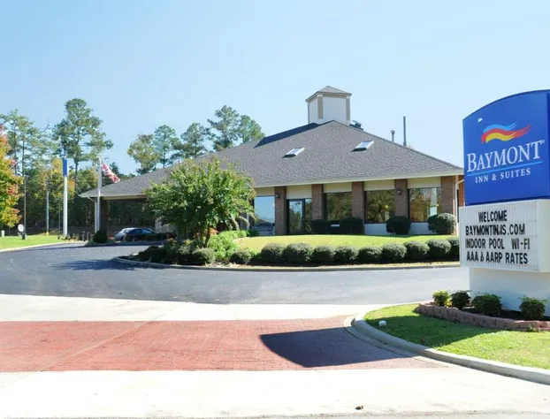 Baymont by Wyndham LaGrange hotel detail image 3