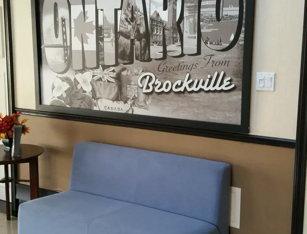 Super 8 by Wyndham Brockville hotel detail image 3