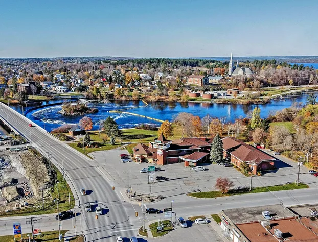 Ramada by Wyndham Arnprior hotel detail image 4