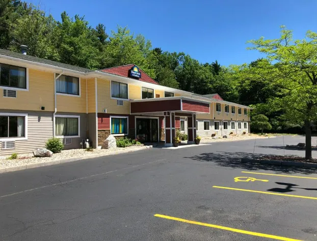 Days Inn & Suites by Wyndham Stevens Point hotel detail image 4