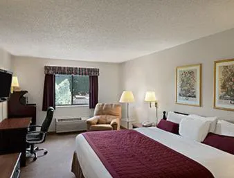 Baymont by Wyndham Whitewater hotel detail image 3