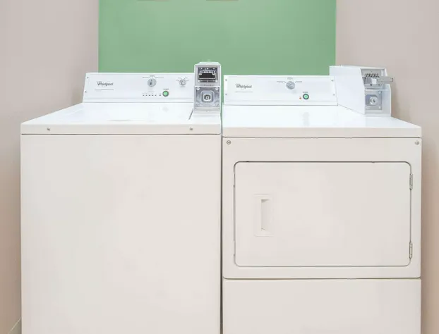 Super 8 by Wyndham Beaver Dam hotel detail image 1