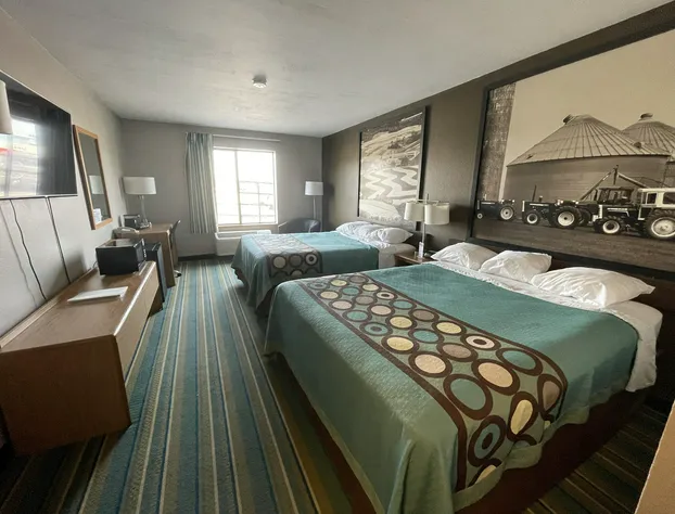 Super 8 by Wyndham Beaver Dam hotel detail image 2