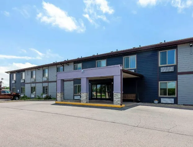 Clarion Pointe Tomah hotel detail image 1