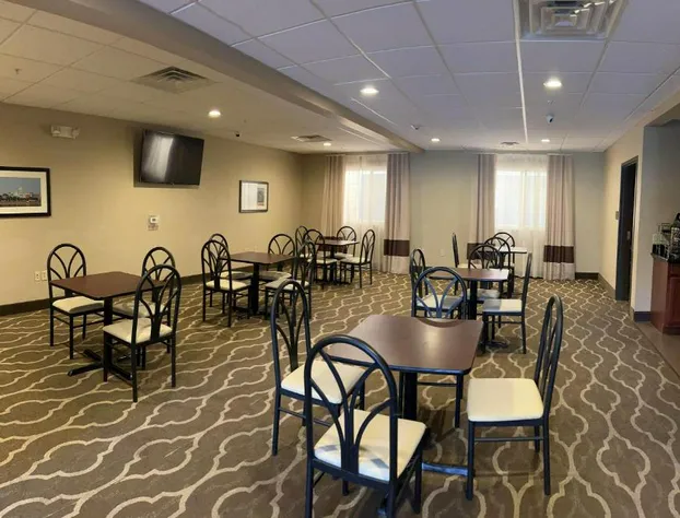 Days Inn & Suites by Wyndham Manheim Lebanon hotel detail image 3