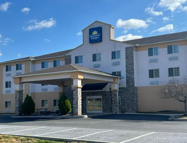 Days Inn & Suites by Wyndham Manheim Lebanon hotel detail image 2