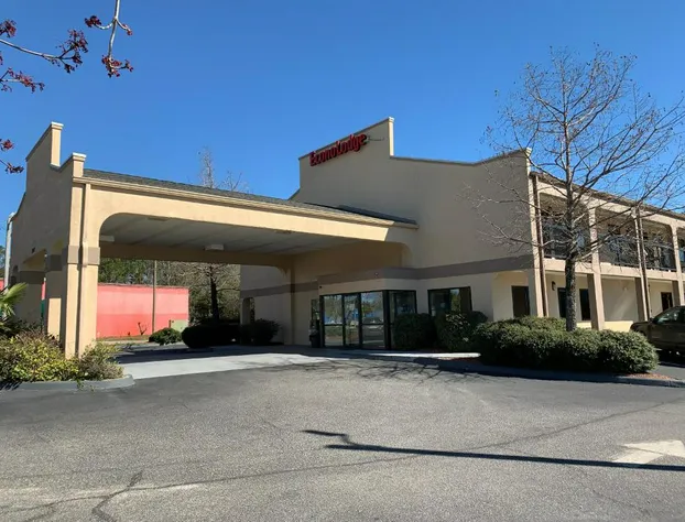 Econo Lodge Dothan West hotel detail image 1