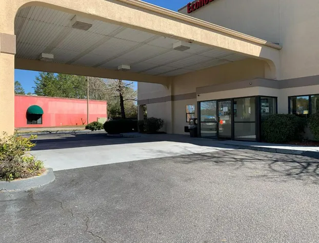 Econo Lodge Dothan West hotel detail image 3