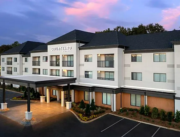 Courtyard by Marriott Dothan hotel detail image 1