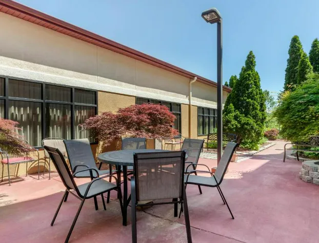 Comfort Suites Rolla hotel detail image 1