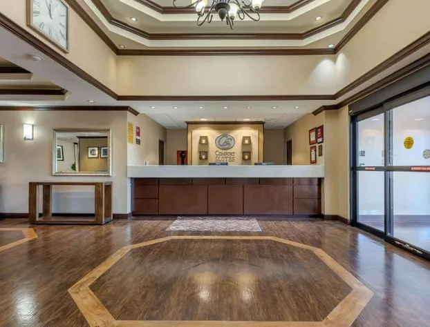 Comfort Suites Rolla hotel detail image 4