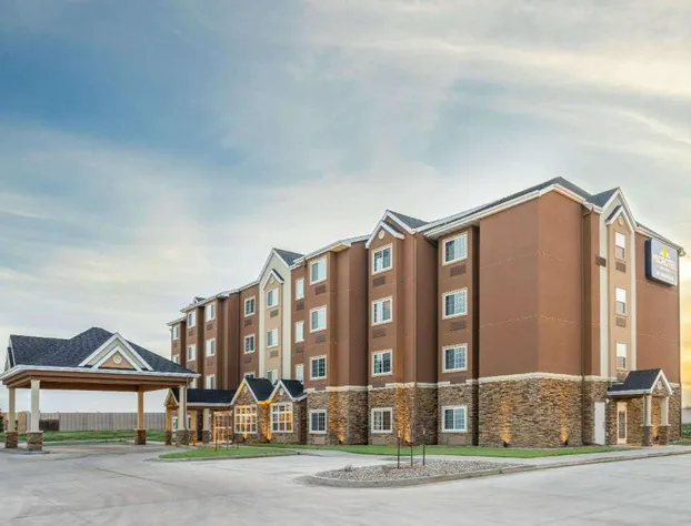 Microtel Inn & Suites By Wyndham Moorhead Fargo Area hotel detail image 1