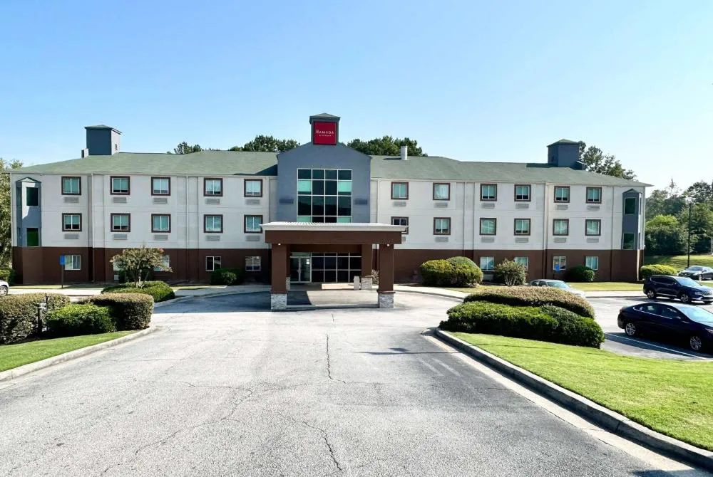 Ramada by Wyndham Lithia Springs Atlanta hotel hero