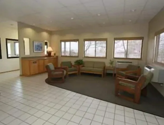 Super 8 by Wyndham Klamath Falls hotel detail image 3