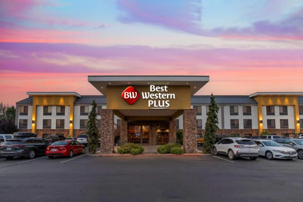 Best Western Plus Olympic Inn hotel hero