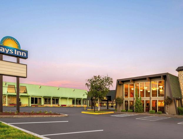 Days Inn by Wyndham Klamath Falls hotel detail image 1