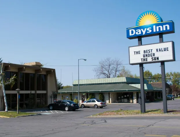 Days Inn by Wyndham Klamath Falls hotel detail image 2