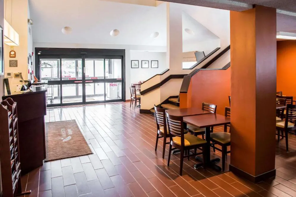 Quality Inn Bridgeport - Clarksburg hotel hero