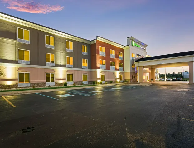 Holiday Inn Express Hotel & Suites Jasper by IHG hotel detail image 2