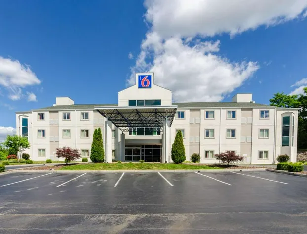 Motel 6 Bristol, VA hotel detail image 1