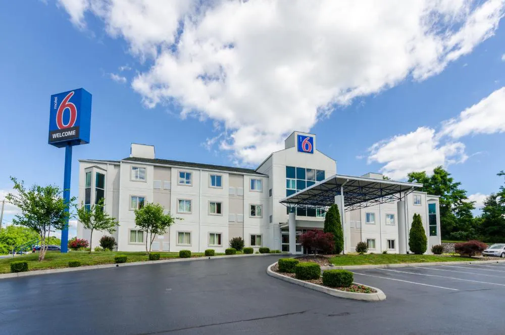 Motel 6 Bristol, VA hotel hero