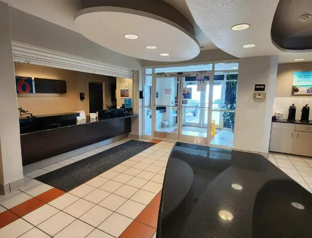 Motel 6 Biloxi, MS - Beach hotel detail image 4