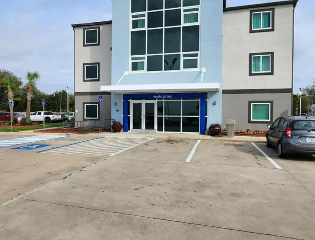 Motel 6 Biloxi, MS - Beach hotel detail image 2