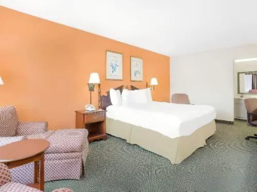 FairBridge Inn Express Perry hotel detail image 1