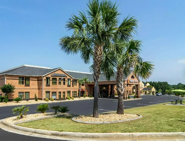 Comfort Inn & Suites Perry National Fairgrounds Area hotel detail image 1