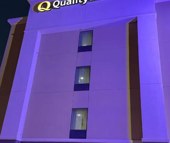 Quality Inn & Suites Pearsall hotel detail image 1