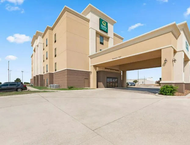 Quality Inn & Suites Pearsall hotel detail image 3