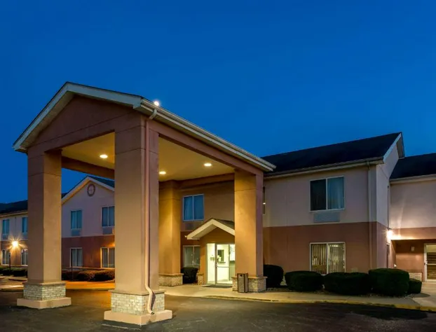 Super 8 by Wyndham Frankfort IN hotel detail image 1