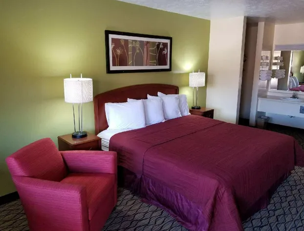 Economy Inn & Suites hotel detail image 2