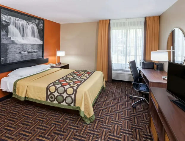 Super 8 by Wyndham Rochester hotel detail image 3