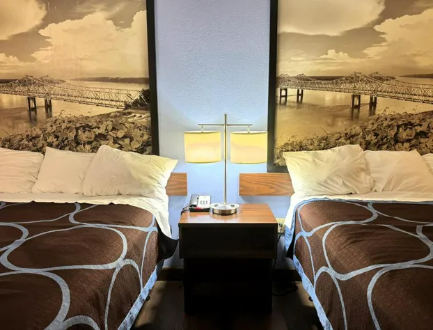 Super 8 by Wyndham Booneville hotel detail image 4