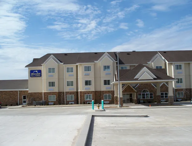 Microtel Inn & Suites by Wyndham Quincy Downtown/River Area hotel detail image 2