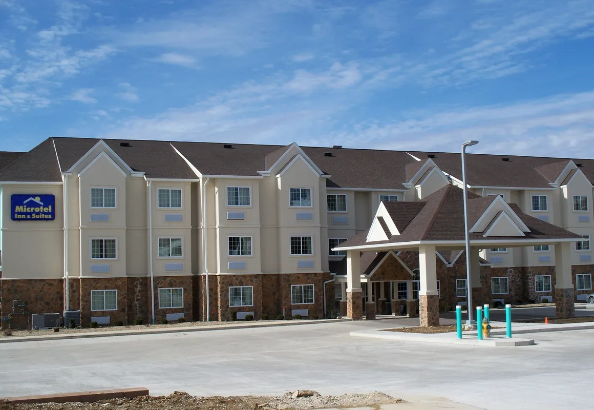 Microtel Inn & Suites by Wyndham Quincy Downtown/River Area hotel hero