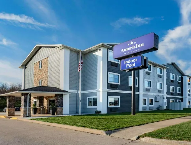 AmericInn by Wyndham Quincy hotel detail image 1