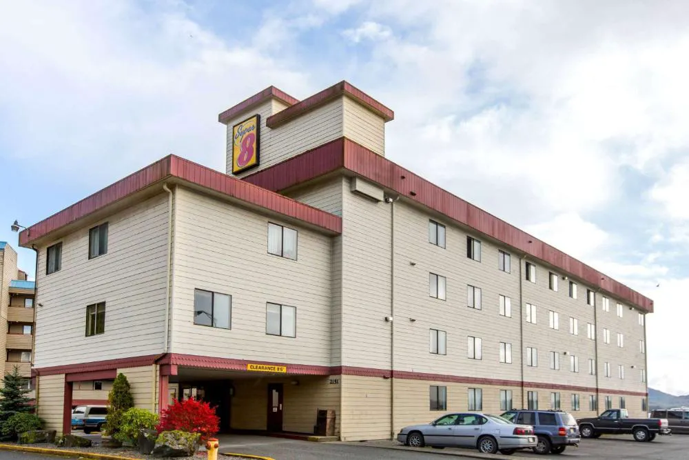 Super 8 by Wyndham Ketchikan hotel hero