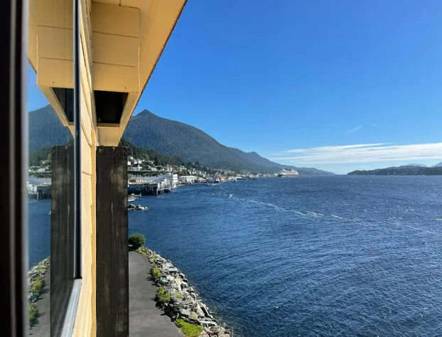 Super 8 by Wyndham Ketchikan hotel detail image 3