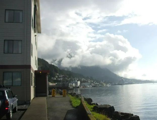 Super 8 by Wyndham Ketchikan hotel detail image 4