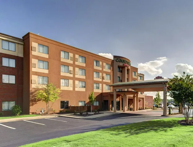 Courtyard by Marriott Anniston Oxford hotel detail image 3