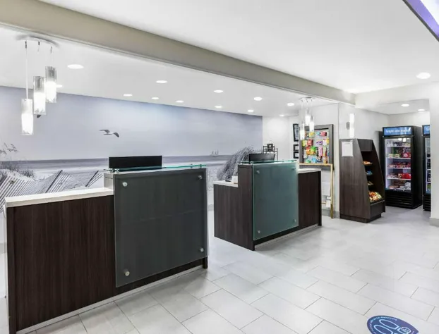 La Quinta Inn & Suites by Wyndham Port Lavaca hotel detail image 3