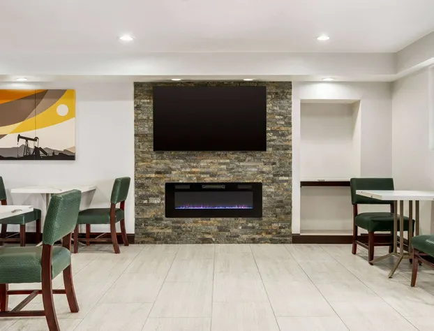 La Quinta Inn by Wyndham Victoria hotel detail image 4